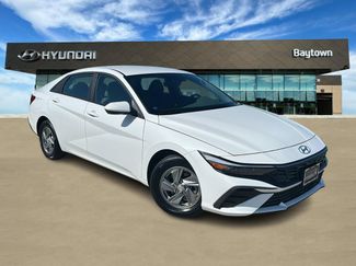Certified 2024 Hyundai Elantra SE FWD video 1