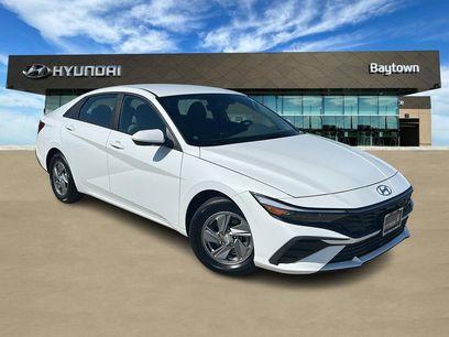 Certified 2024 Hyundai Elantra SE