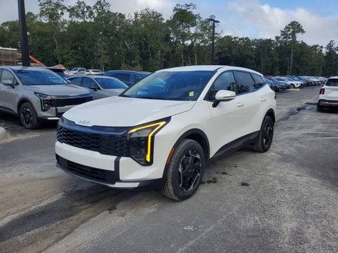 New 2026 Kia Sportage S AWD/4WD image 4