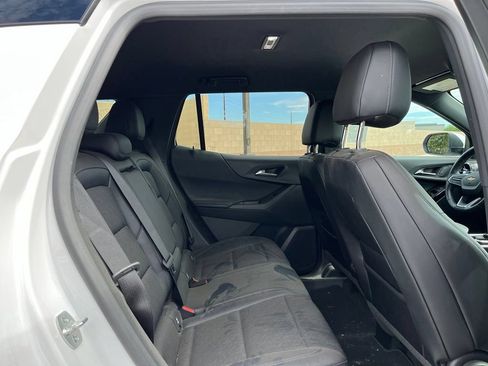 Used 2026 Chevrolet Equinox LT w/ Convenience Package II FWD image 16