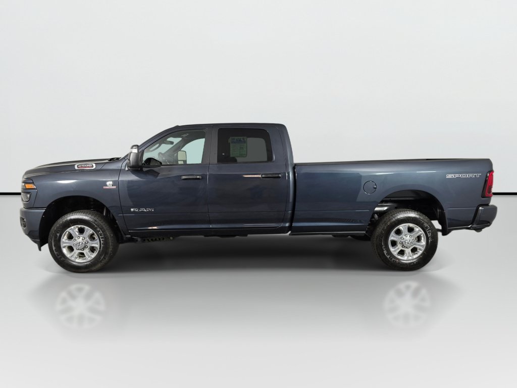 New 2026 RAM 2500 Big Horn AWD/4WD image 9