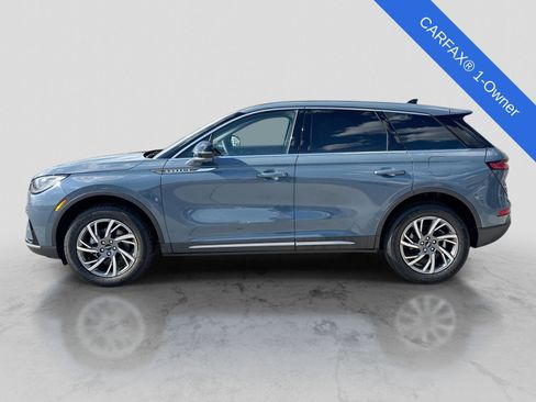 Used 2025 Lincoln Corsair AWD w/ Equipment Group 101A image 3