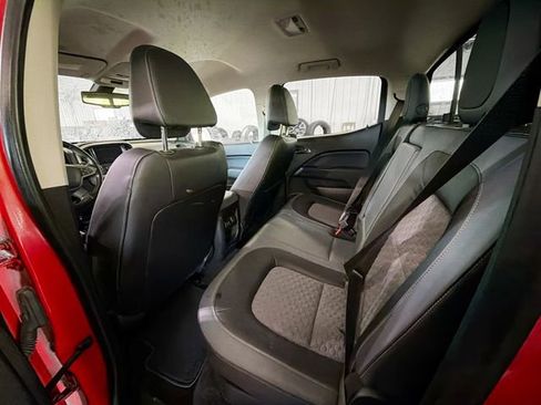 Used 2018 Chevrolet Colorado Z71 AWD/4WD image 9
