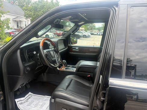 Used 2016 Lincoln Navigator L Select AWD/4WD image 13