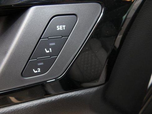 New 2025 Mitsubishi Outlander SEL image 21