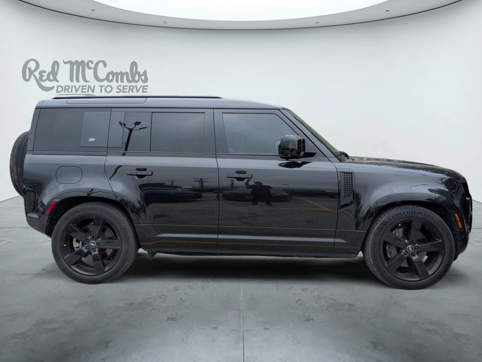 Used 2023 Land Rover Defender 110 X-Dynamic SE AWD/4WD image 6