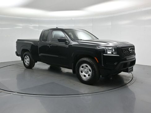 Used 2022 Nissan Frontier S w/ Technology Package image 28