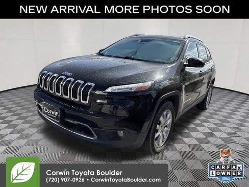 Used 2016 Jeep Cherokee Limited w/ Luxury Group AWD/4WD image 3