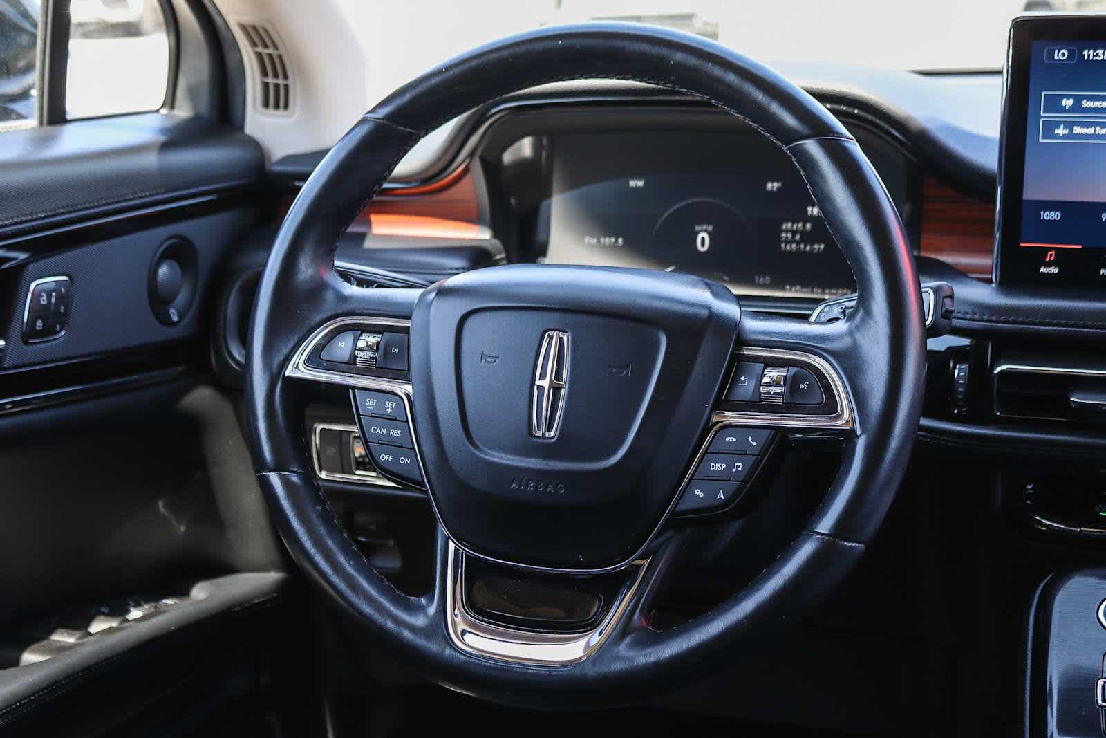 Used 2022 Lincoln Nautilus Reserve w/ Monochromatic Package AWD/4WD image 17