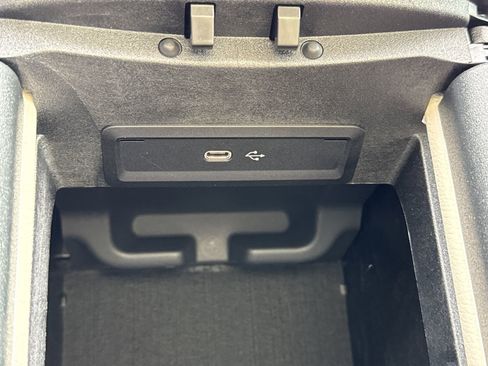 New 2026 Mercedes-Benz GLE 450 4MATIC image 32