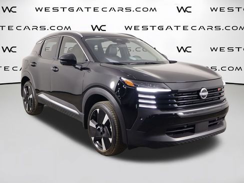 Used 2025 Nissan Kicks SR FWD image 41