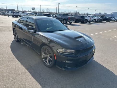 Used 2018 Dodge Charger R/T w/ Plus Group image 22