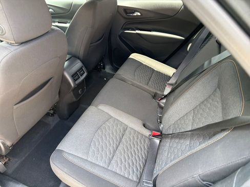 Used 2018 Chevrolet Equinox LT FWD image 23