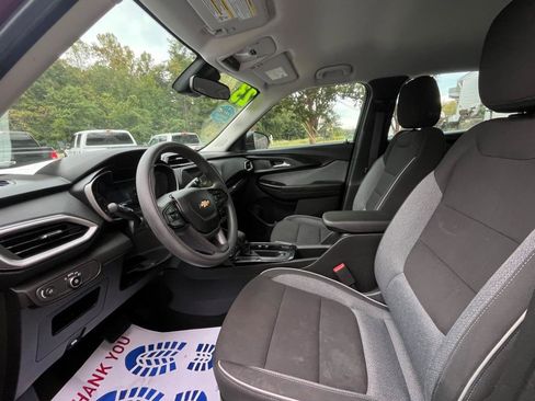 Used 2023 Chevrolet TrailBlazer LS image 12