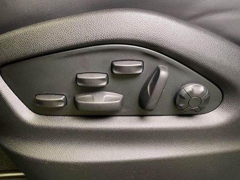 New 2026 Porsche Cayenne GTS image 6