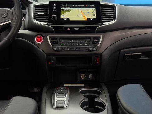 Certified 2023 Honda Passport TrailSport image 20