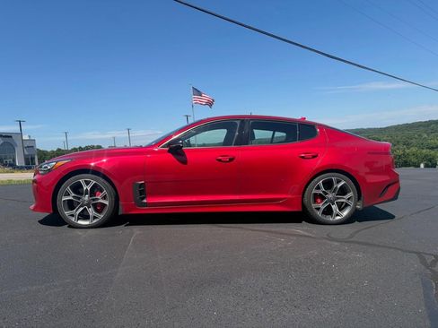 Used 2018 Kia Stinger GT2 AWD/4WD image 2
