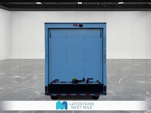 Used 2022 Chevrolet Express 3500 w/ Power Convenience Package image 4