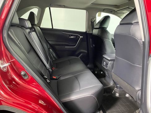 Certified 2022 Toyota RAV4 XLE Premium image 9