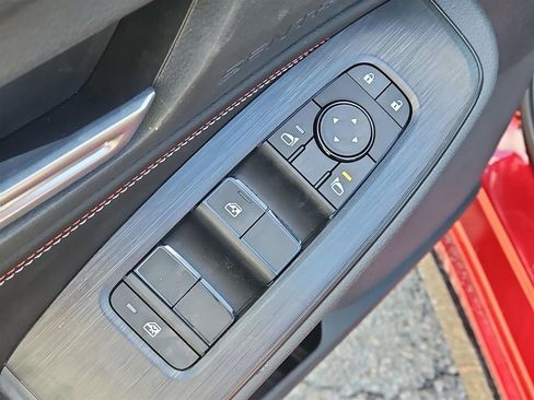 New 2026 Nissan Sentra SR w/ Floor Mat Package image 8