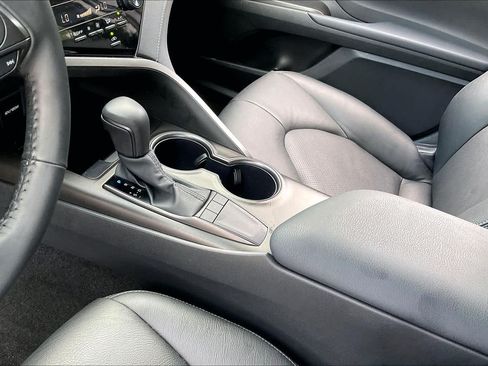Used 2024 Toyota Camry SE w/ Convenience Package FWD image 15