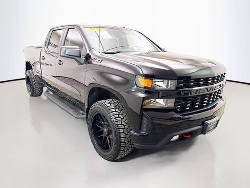 Used 2020 Chevrolet Silverado 1500 Custom Trail Boss w/ Custom Convenience Package image 3