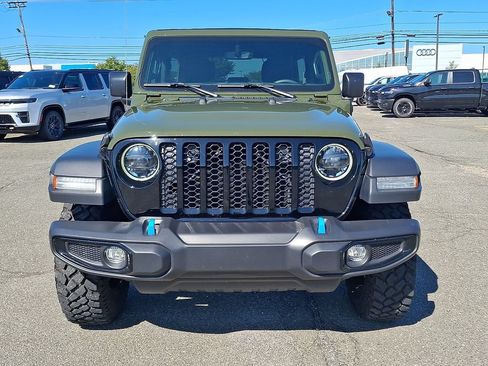 Used 2023 Jeep Wrangler Unlimited w/ Sun & Screen Package AWD/4WD image 5