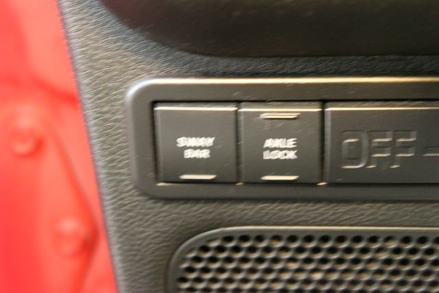 Used 2017 Jeep Wrangler Unlimited Rubicon w/ Cold Weather Group AWD/4WD image 18