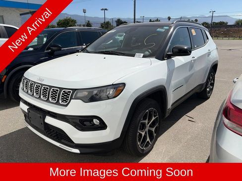 Used 2024 Jeep Compass Limited AWD/4WD image 5