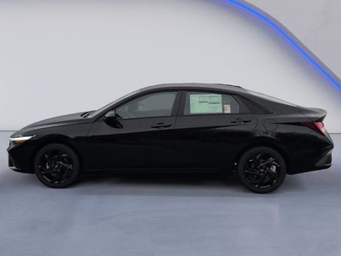 New 2026 Hyundai Elantra Sport FWD image 3