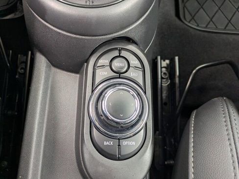 Used 2023 MINI Cooper S image 24