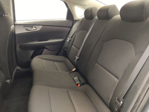 Used 2021 Kia Forte LXS FWD image 18