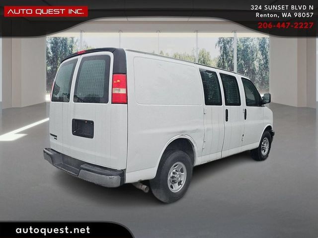 Used 2014 Chevrolet Express 2500 RWD image 5