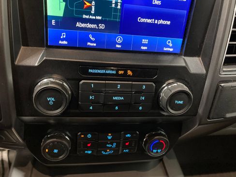 Used 2019 Ford F150 XLT w/ Equipment Group 302A Luxury image 26