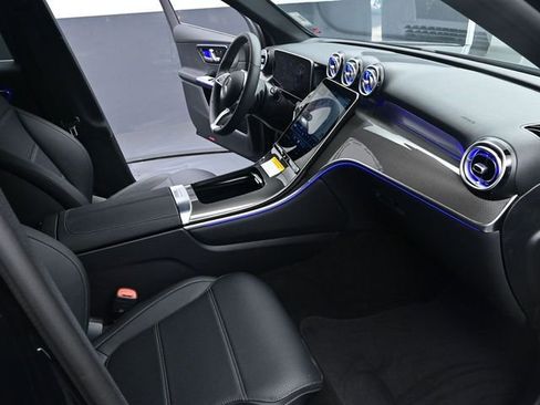 Used 2025 Mercedes-Benz GLC 300 GLC 300 image 30