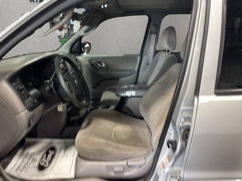 Used 2002 MAZDA Tribute 4WD image 7