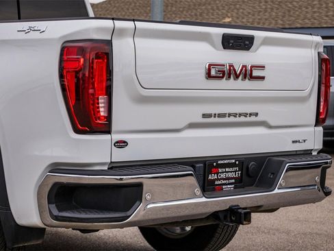 Used 2022 GMC Sierra 1500 SLT image 6