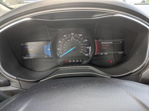 Used 2020 Ford Fusion SE FWD image 20