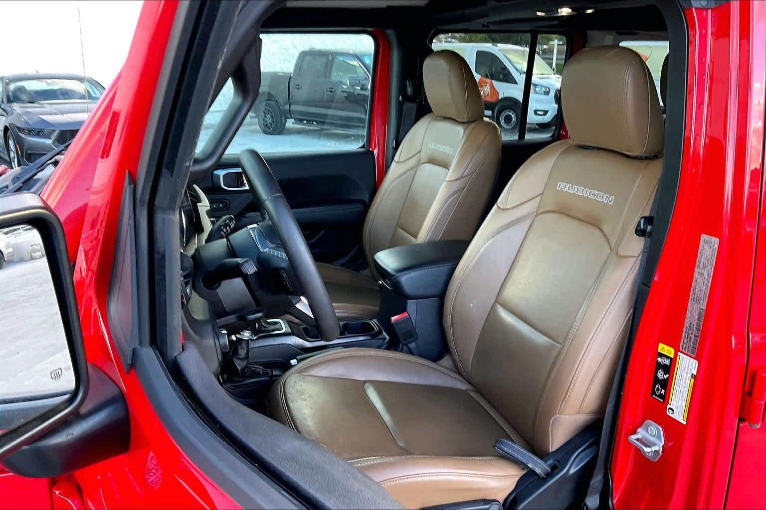 Used 2023 Jeep Wrangler Unlimited Rubicon 4xe AWD/4WD image 11