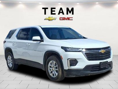 Used 2024 Chevrolet Traverse LS w/ Safety Package