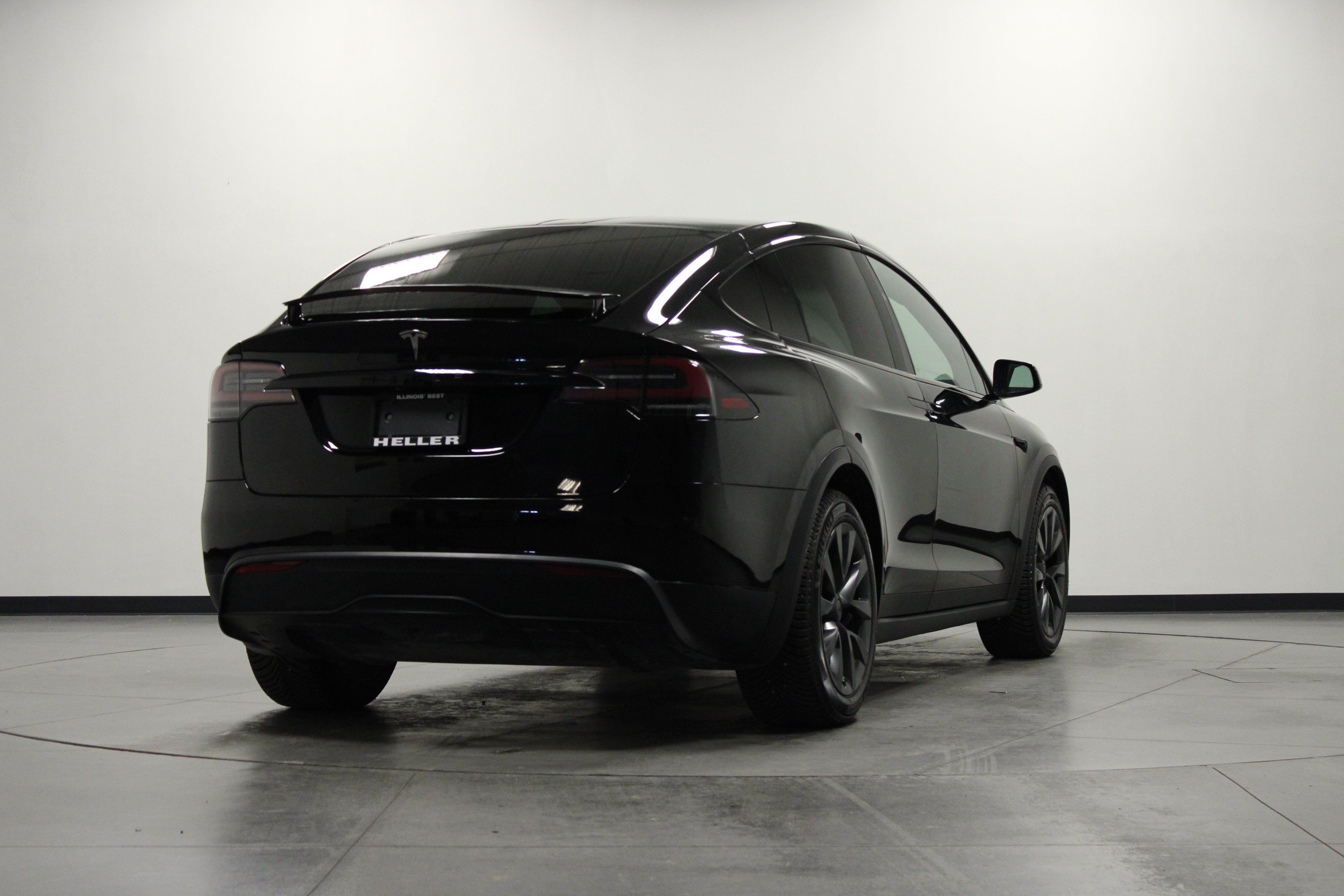 Used 2023 Tesla Model X AWD/4WD image 4