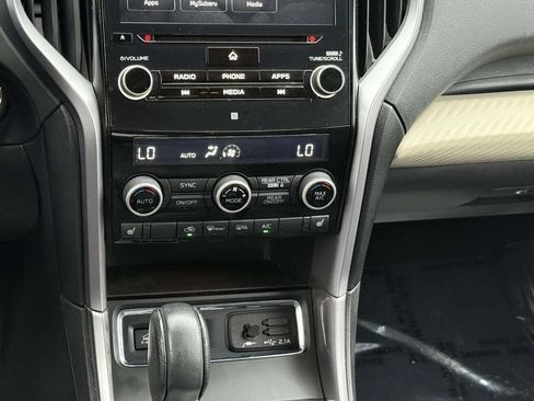 Used 2019 Subaru Ascent Premium AWD/4WD image 22
