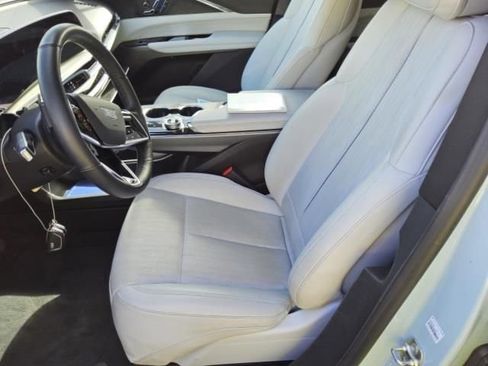 Used 2024 Cadillac Lyriq Luxury w/ LPO, Floor Liner Package image 5