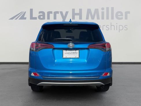 Used 2018 Toyota RAV4 XLE w/ Protection Package FWD image 5