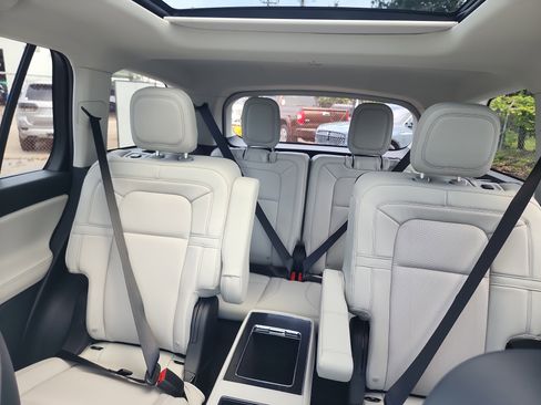 New 2026 Lincoln Aviator Reserve AWD/4WD image 45