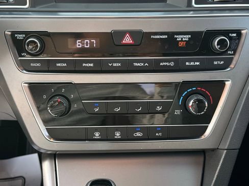 Used 2017 Hyundai Sonata SE image 23