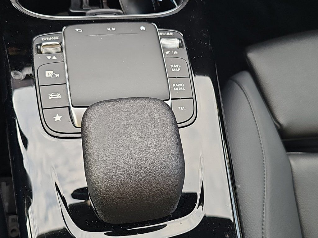 Used 2021 Mercedes-Benz A 220 4MATIC image 8