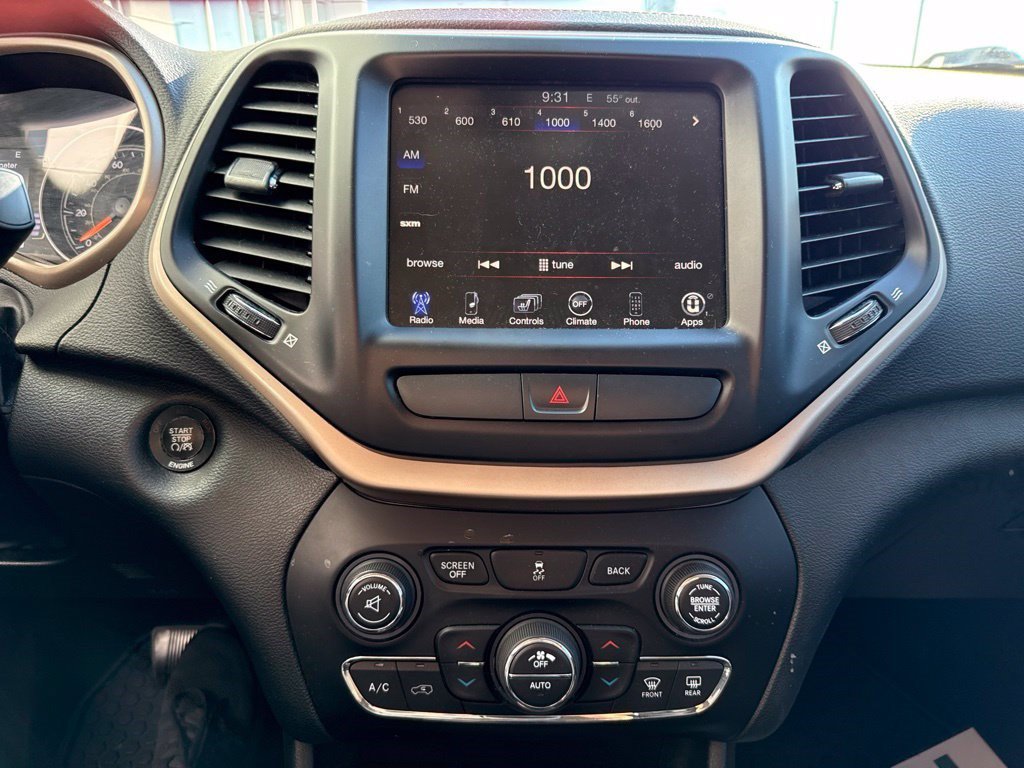 Used 2015 Jeep Cherokee Latitude w/ Comfort/Convenience Group FWD image 16