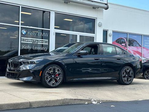 Used 2026 BMW 540i xDrive AWD/4WD image 5