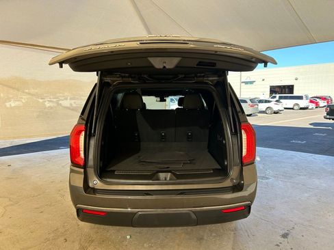 Used 2021 GMC Yukon XL AT4 image 6